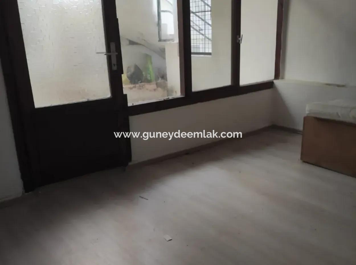 Muğla Ula Akyakada İşlek Caddede Düz Giriş Dükkan Acil Satılık