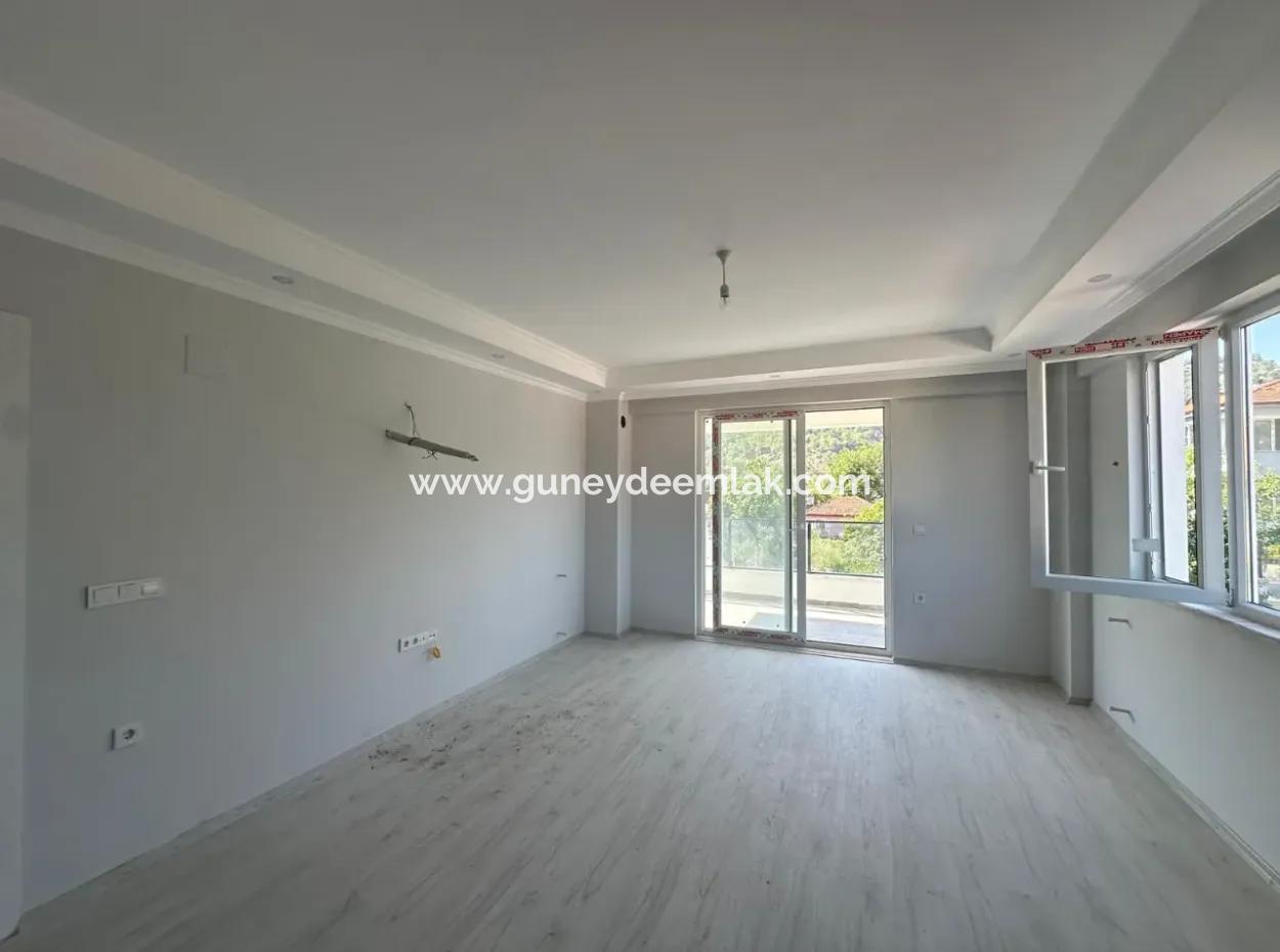 Ortaca Çaylı Mahallesinde Satılık 2+1 90M2 Ara Kat Daire
