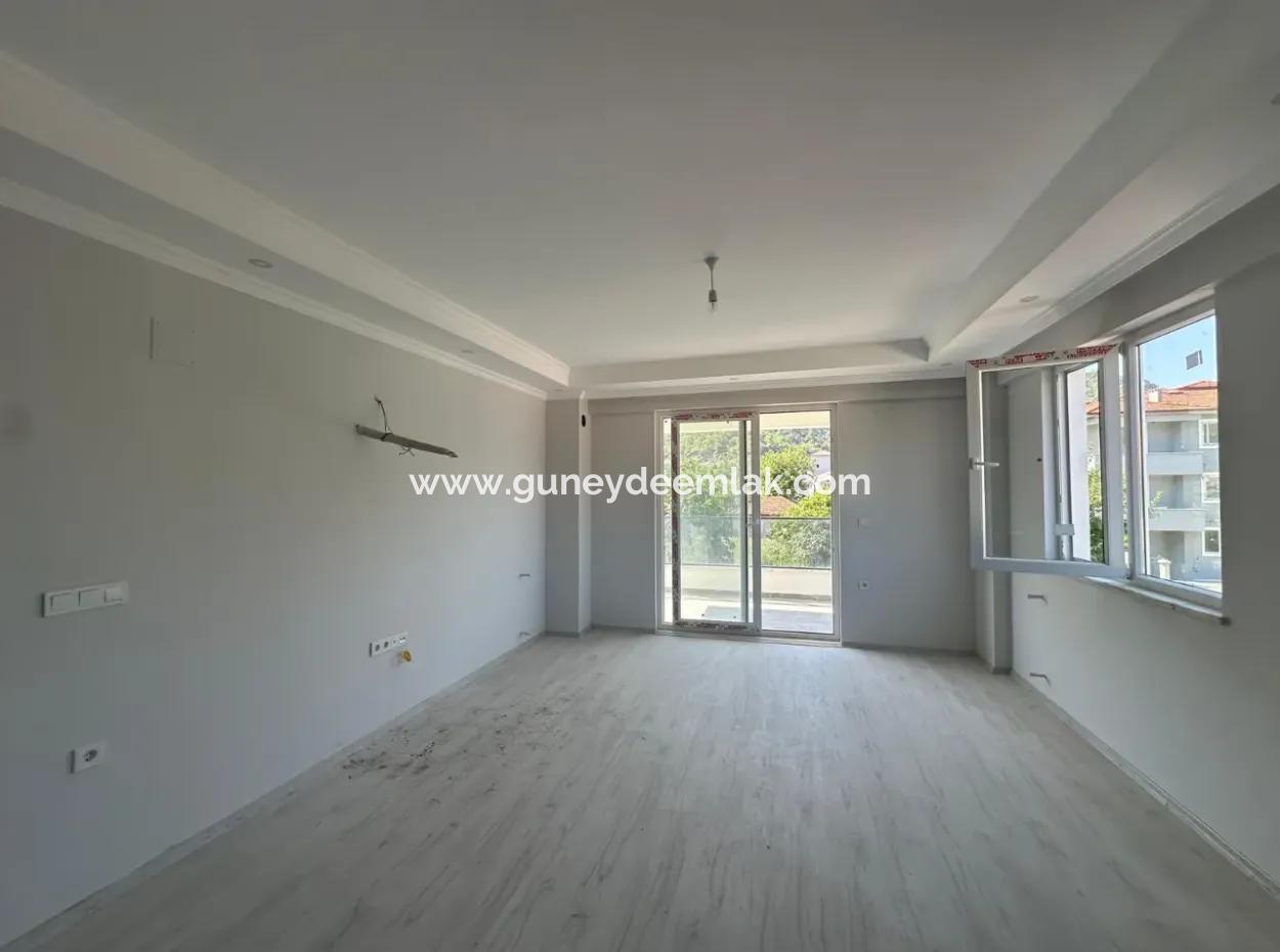 Ortaca Çaylı Mahallesinde Satılık 2+1 90M2 Ara Kat Daire