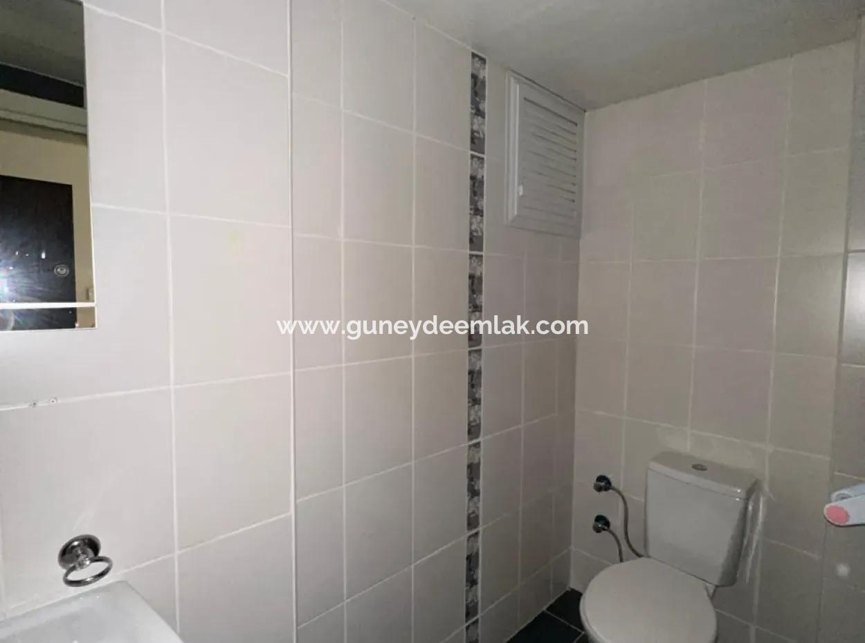Ortaca Da 3+1 Bulvara Cephe Daire Kiralık