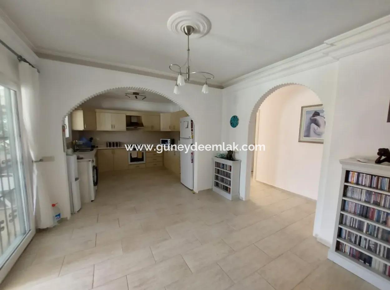 Dalyanda 580 M2 Arsada 120 M2  Yüzme Havuzlu Tek Katlı Kelepir  3+1 Ev Satılık