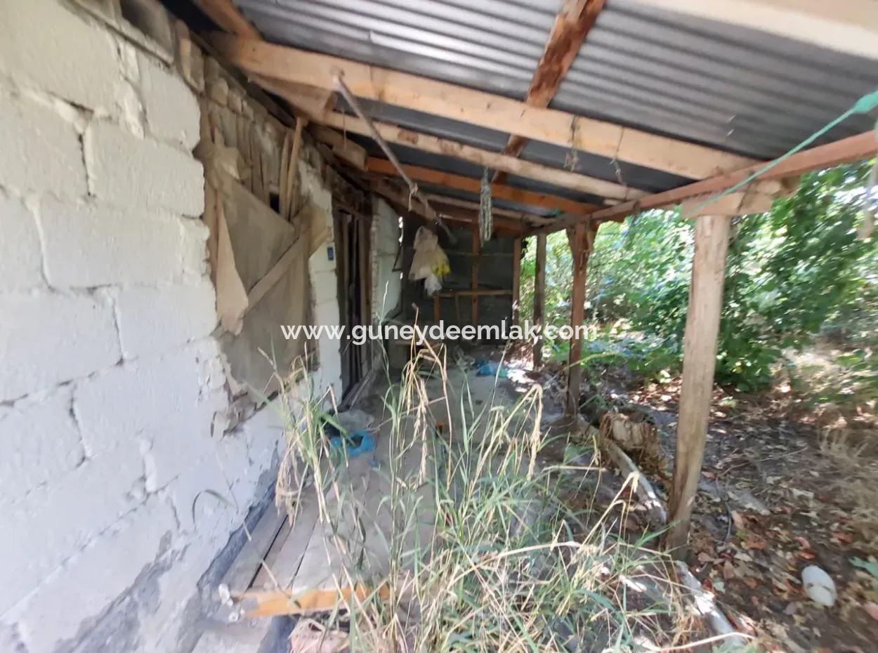 Ortaca Ekşiliyurt  1 900 M2 Arazide 2 Adet Köy Evi Ve Ahır Satılık