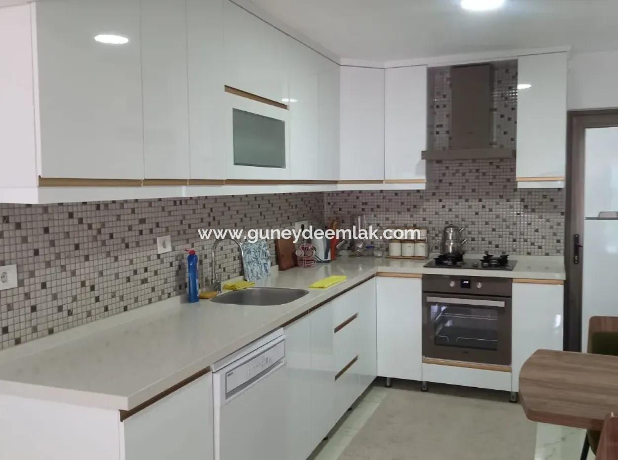 Köyceğiz Köyceğiz Köyünde 4+2 Yüzme Havuzlu Eşyalı Müstakil 2 Daire Kiralık