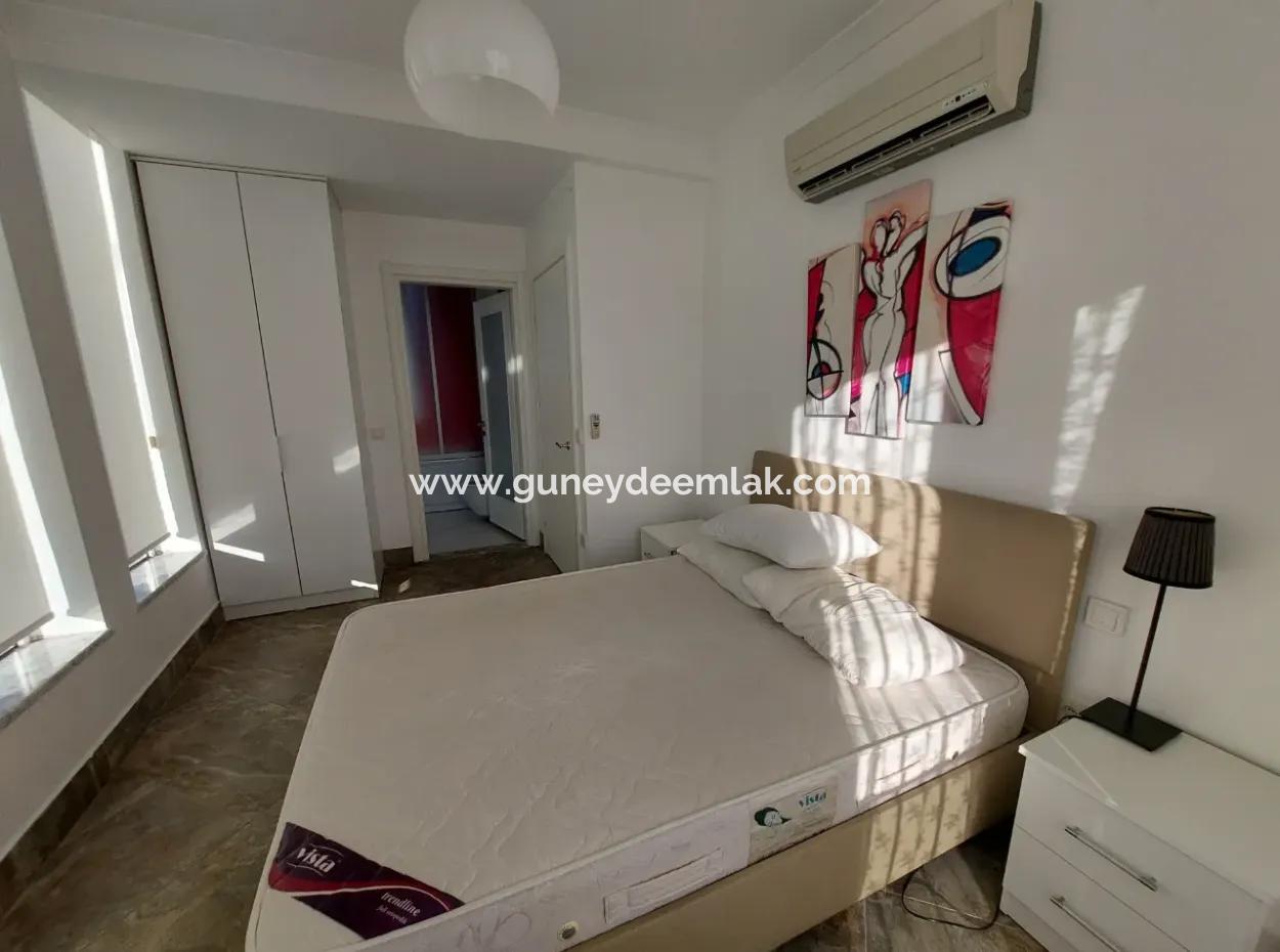 Muğla Dalyan Merkezde Yüzme Havuzlu 3+1 Fırsat Tripleks Satılık