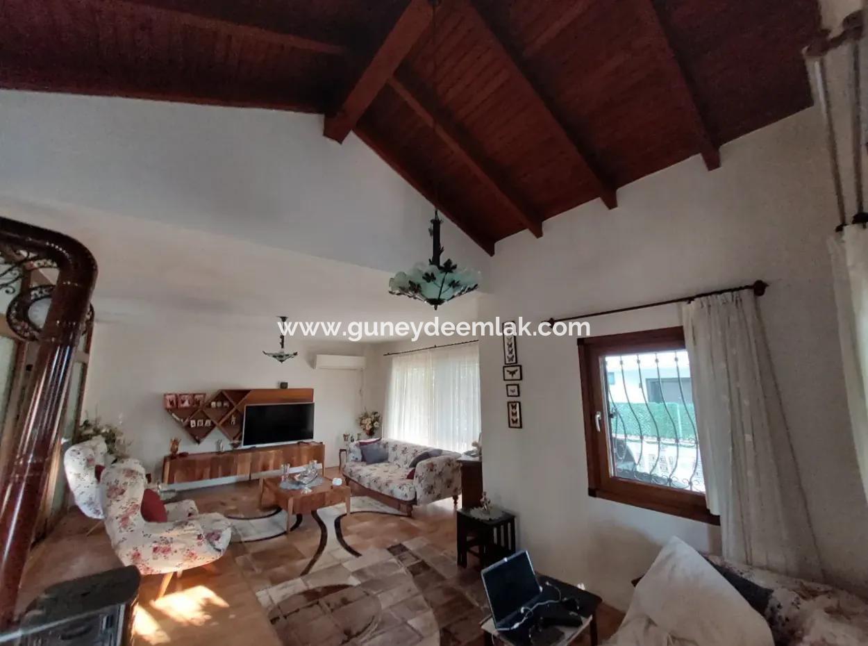 Ortaca Okçularda 543 M2 Köşebaşı Arsada 160 M2 3+1 Dubleks Satılık