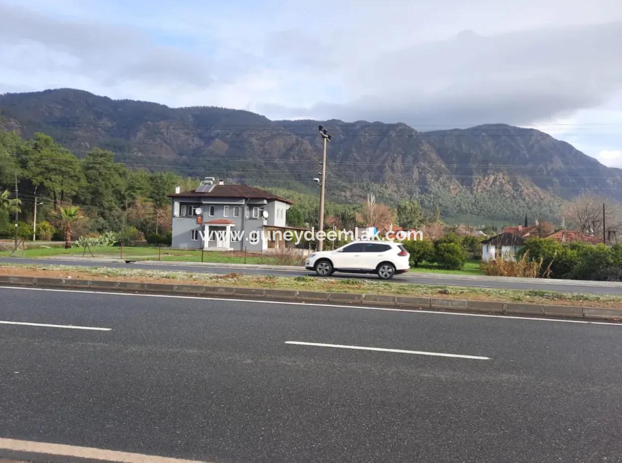 Köyceğiz Toparlar’da Ana Yola Cepheli 2.800 M² Ticari/Konut İmarlı Arsa Satılık