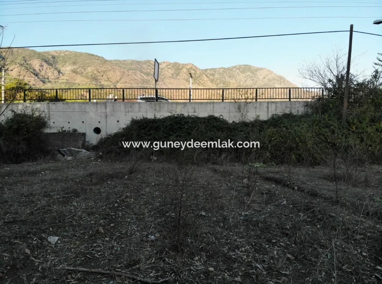 Köyceğiz Toparlar’da Ana Yola Cepheli 2.800 M² Ticari/Konut İmarlı Arsa Satılık