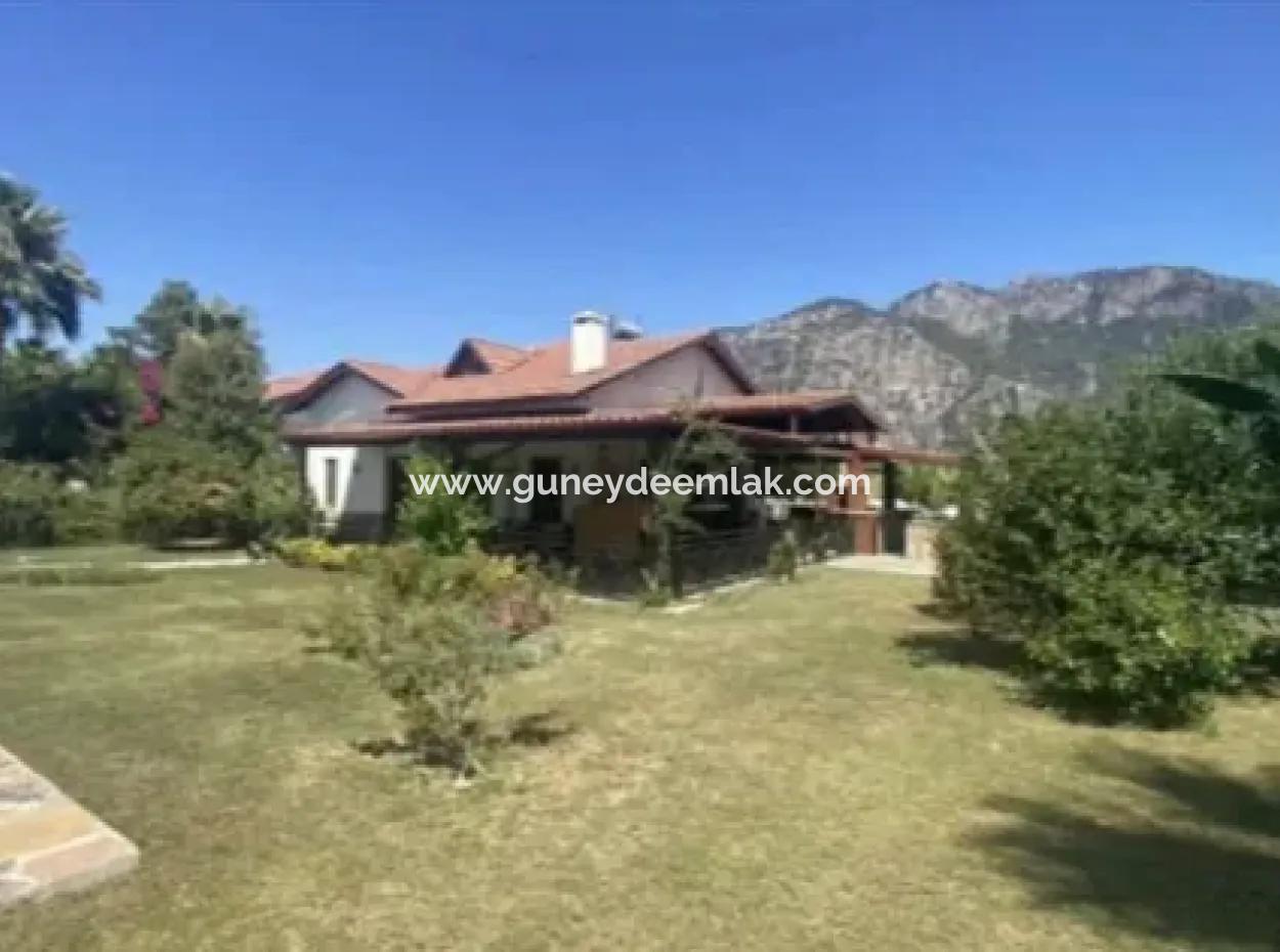 Dalyan 1700 M2 Arsa İçinde 3+1 Villa
