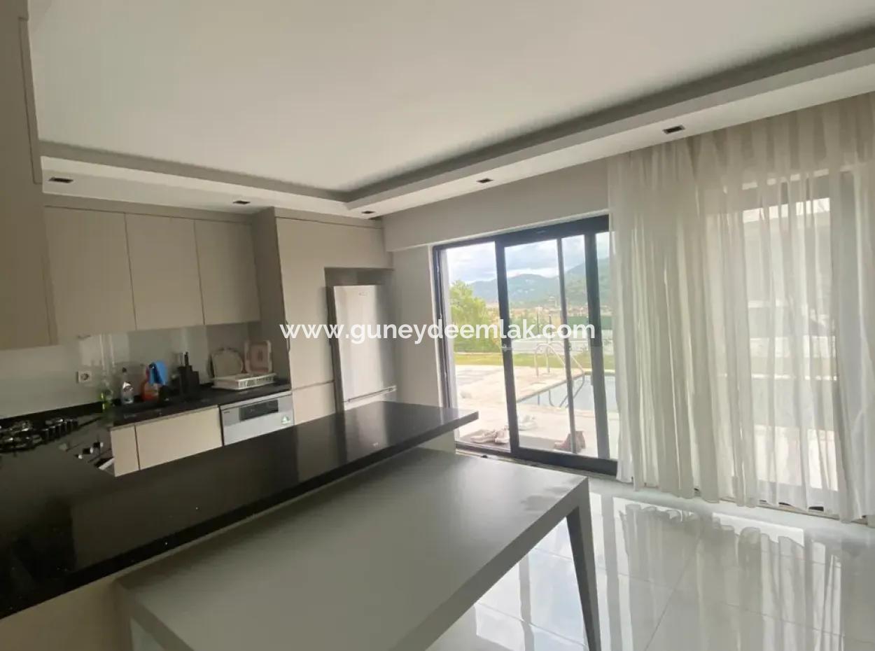Ortaca Sarıgerme De 415 M2 Arsa İçerisinde, Eşyalı 4+1 Villa  Kiralık