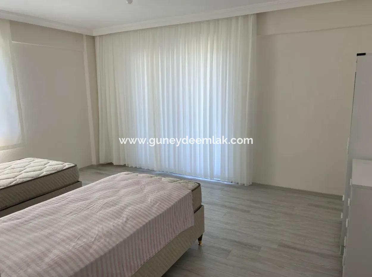 Ortaca Okçularda 500 M2 Müstakil Arsada 4+1 Sıfır Eşyalı Ev Kiralık