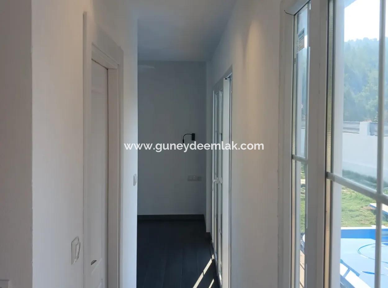 Köyceğiz Kavakarasında Müstakil Tiny House Ve Arsa Satılık