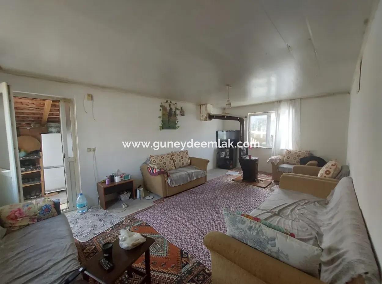 Ortaca Karaburunda 171 M2 Müstakil Arsada 50 M2 1+1  Köy Evi Satılık