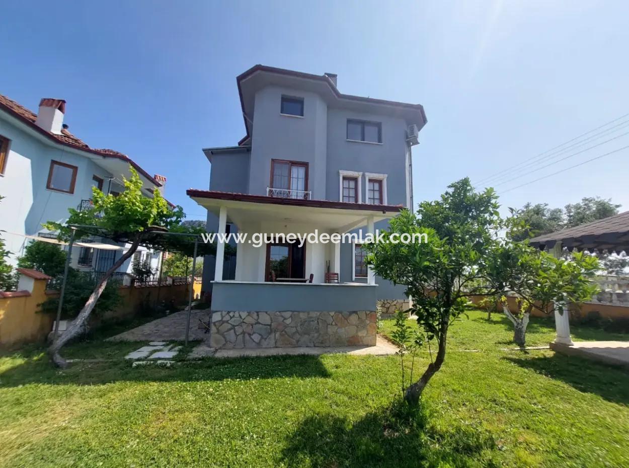 Mugla Okçular Da 1.000 M2 Arsada, 200 M2, 4+1 Eşyalı Dubleks Kiralık
