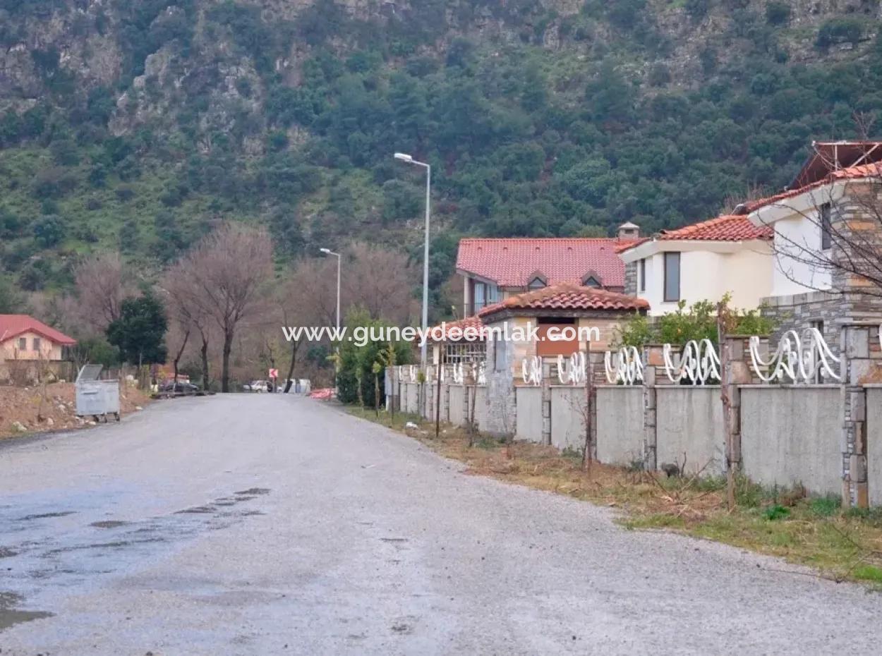 Dalyan Da Satılık Kanala Yakın Turizm İmarlı Arsa