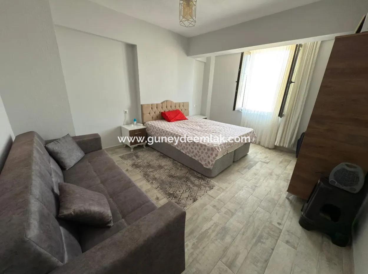Ortaca Merkezde 1+1 70M2 Ful Eşyalı Daire Satılık.