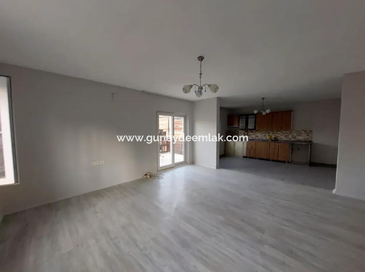Ortaca Okçularda 500 M2 Arsada Giriş Kat 2+1 Eşyasız Daire Kiralık