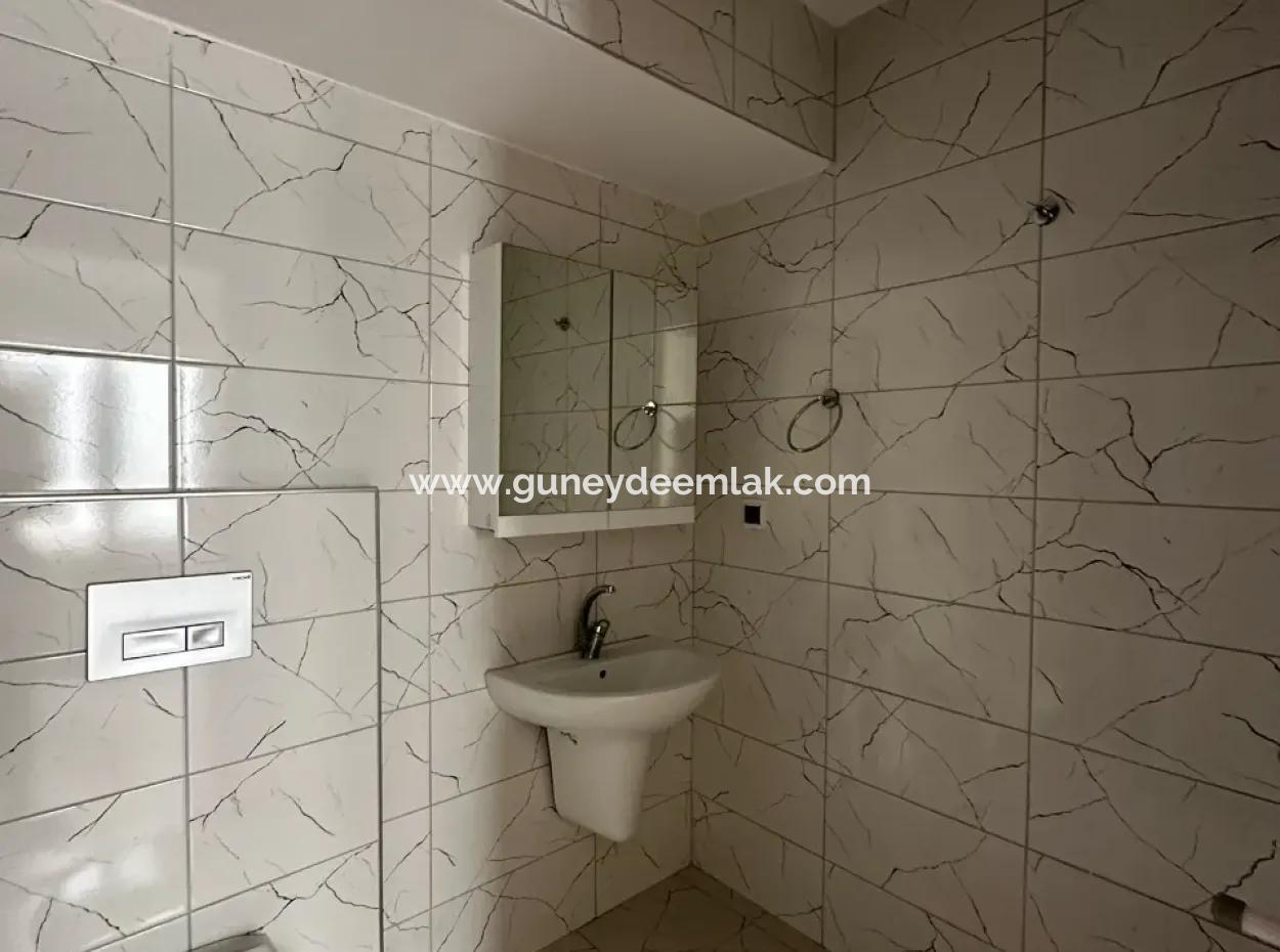 Ortaca Merkezde 3+1 110 M2 Daire Satılık.