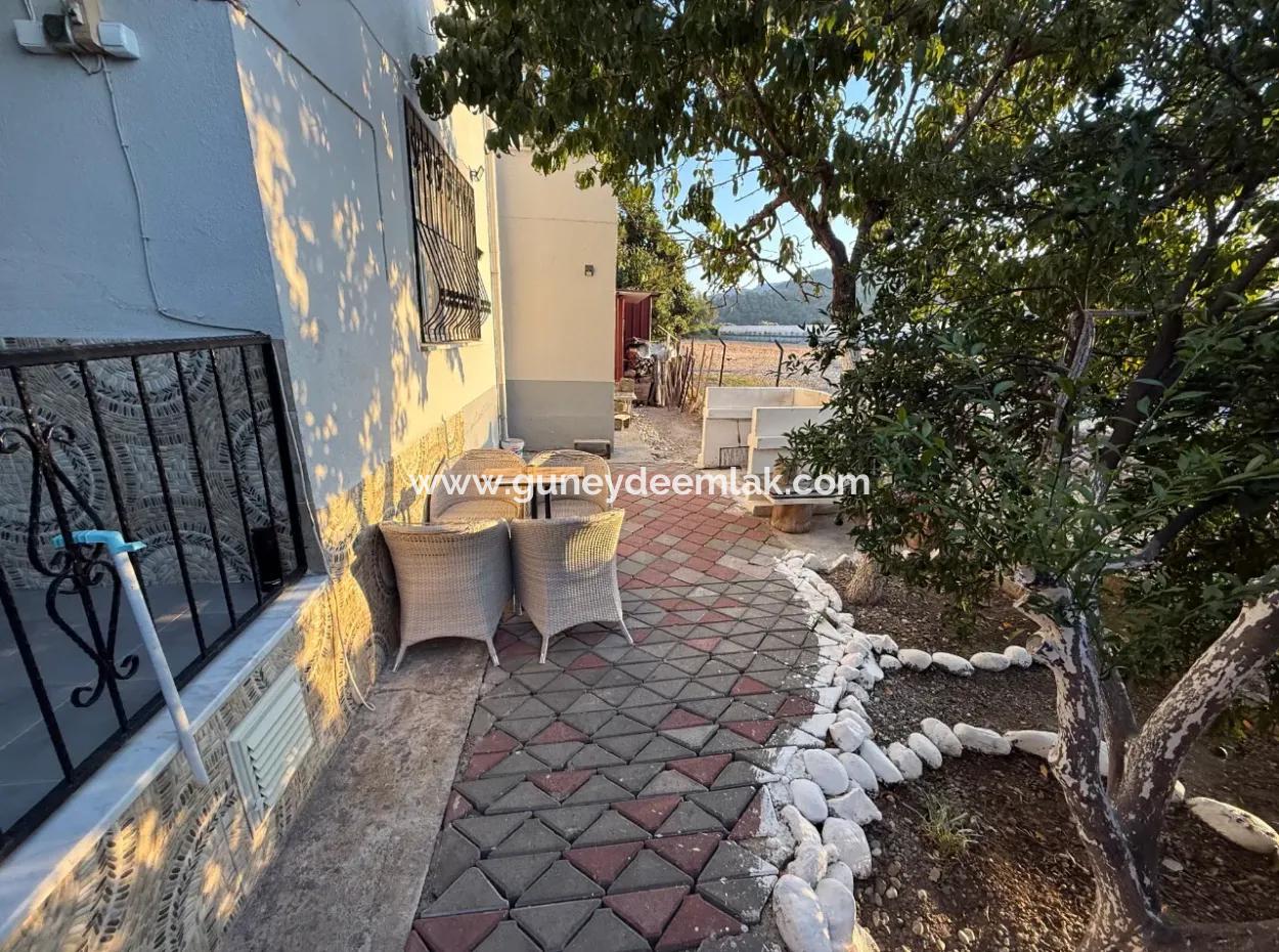 Ortacada Dalyan Yoluna Sıfır Müstakil 2,5 Katlı Bina Satılık.