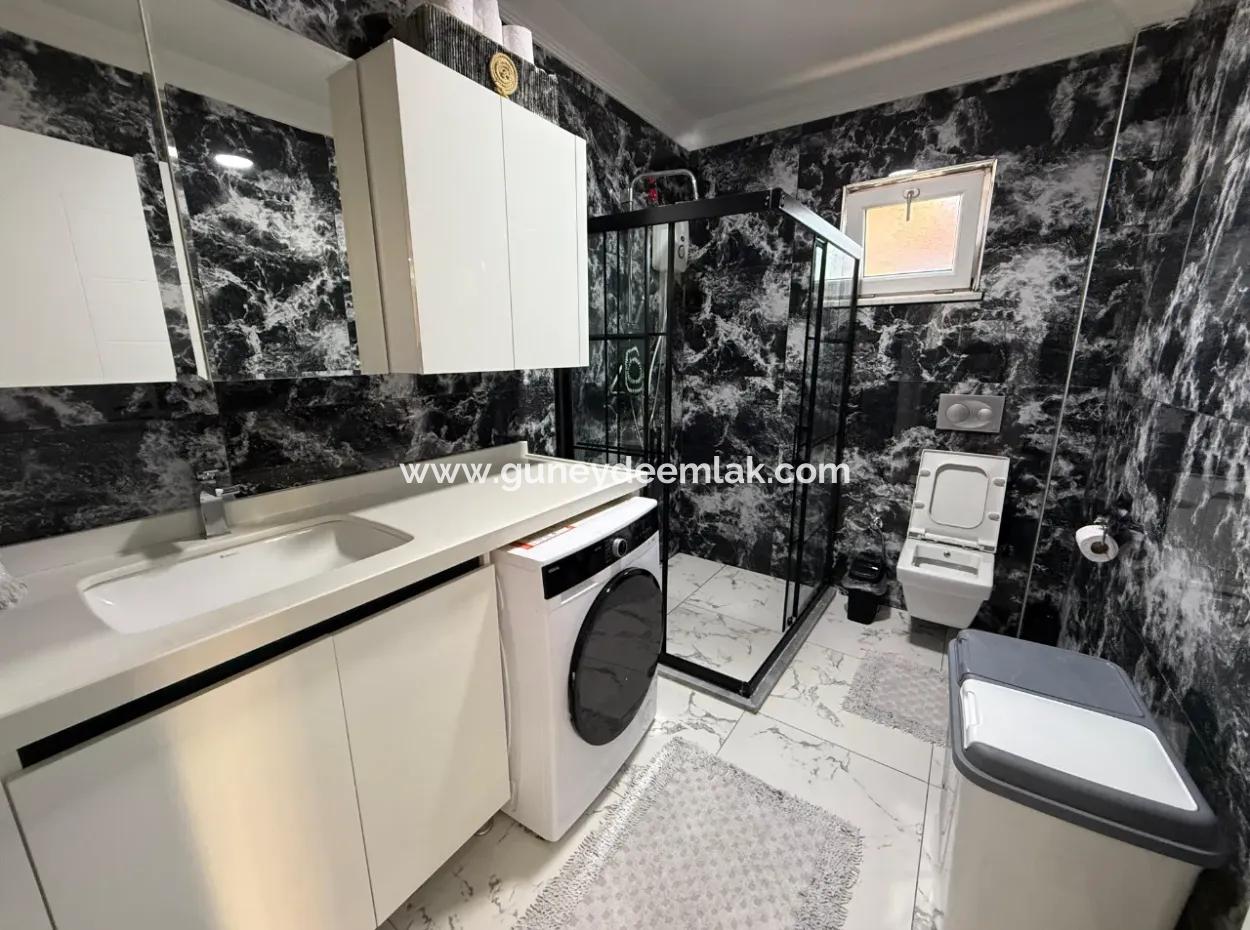 Ortacada Dalyan Yoluna Sıfır Müstakil 2,5 Katlı Bina Satılık.