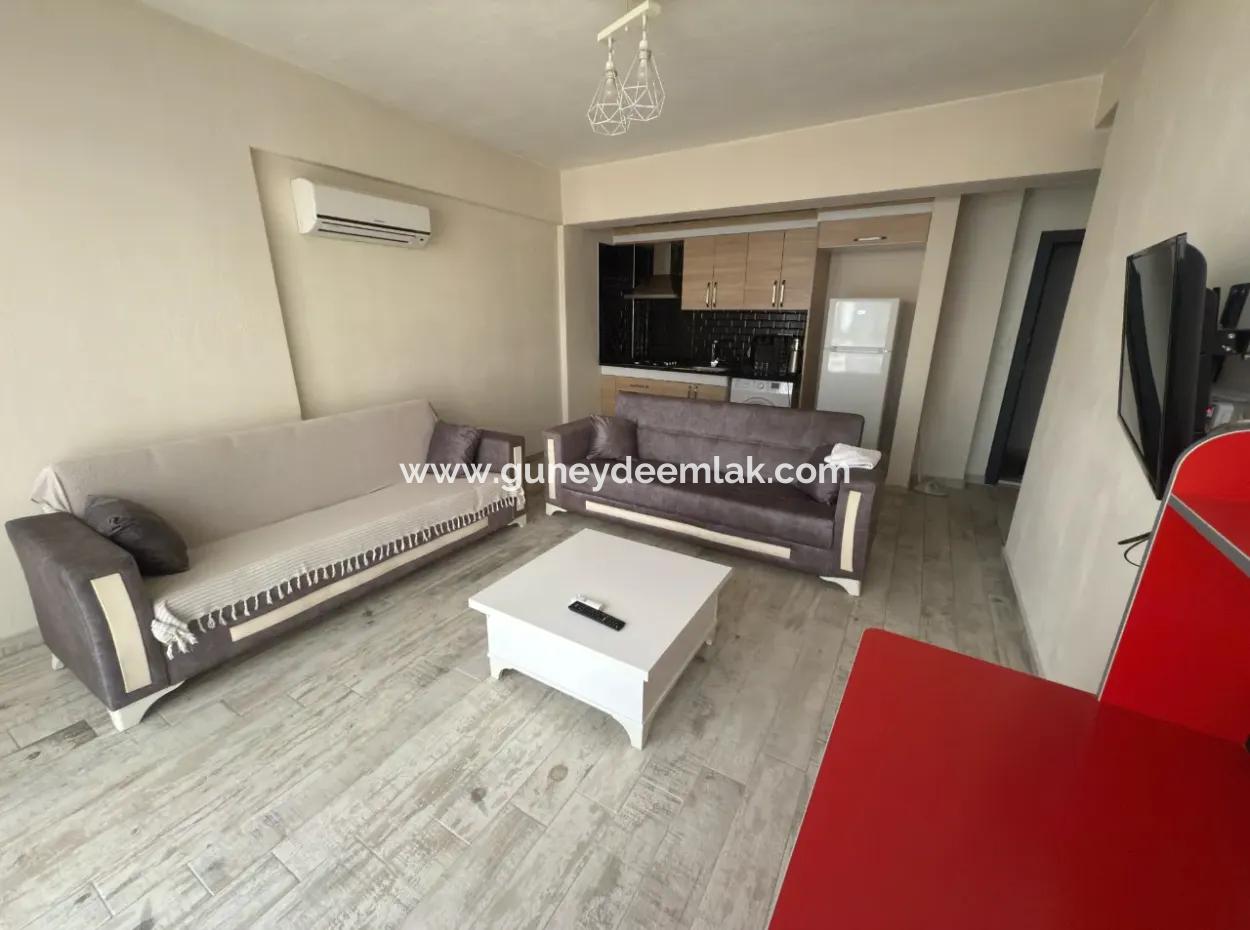 Ortaca Çarşı Merkezde Eşyalı 1+1 Geniş Daire Kiralık.