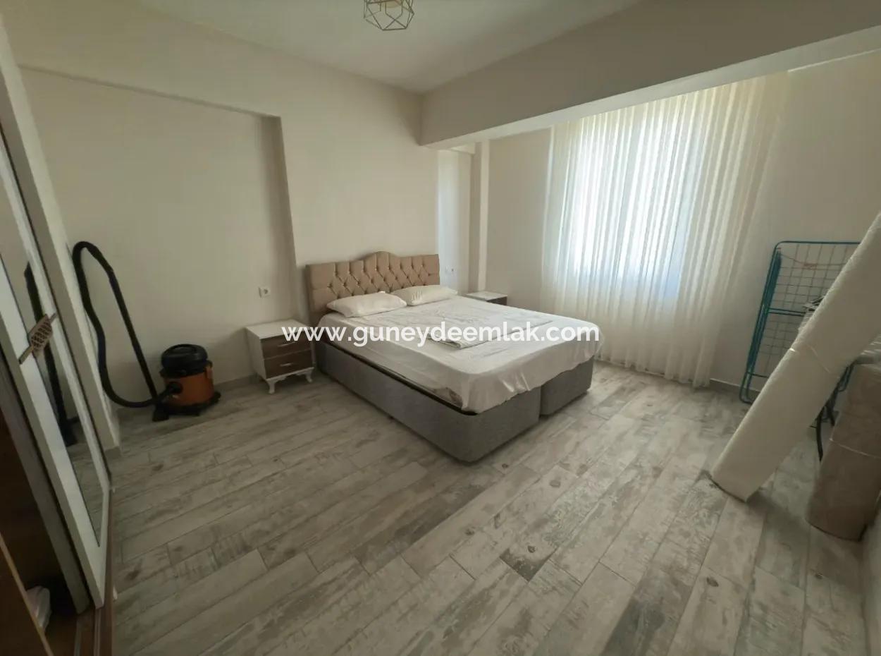 Ortaca Çarşı Merkezde Eşyalı 1+1 Geniş Daire Kiralık.