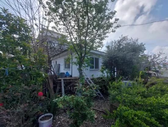 Ortaca Karaburunda 171 M2 Müstakil Arsada 50 M2 1+1  Köy Evi Satılık