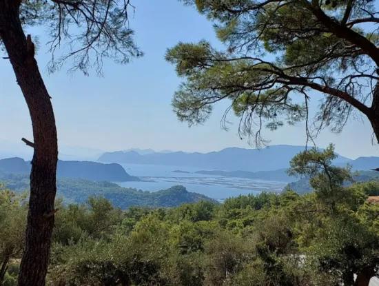 Muğla Ortaca Gökbel’de Göl Ve Deniz Manzaralı 1.361 M² Yatırımlık Arazi Satılık
