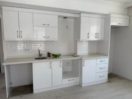 Ortacada Merkeze Yakın 1+1 Havuzlu Sitede Daire Satılık.