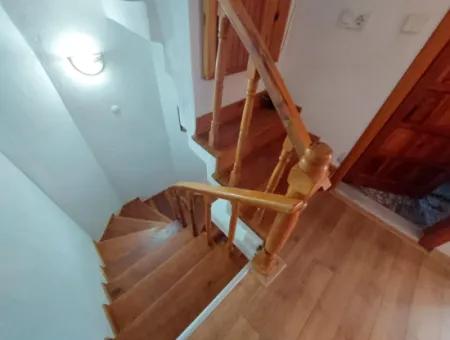 Mugla Okçular Da 1.000 M2 Arsada, 200 M2, 4+1 Eşyalı Dubleks Kiralık