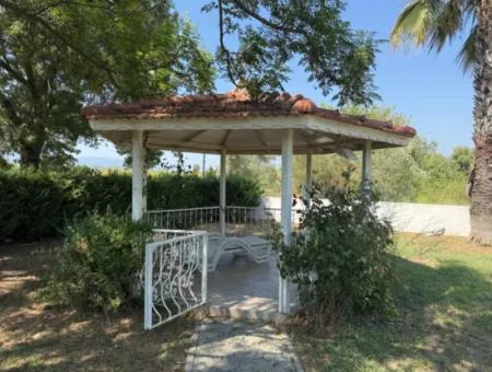 Ortaca, Dalyan 4.500M2 Arazide Yüzme  Havuzlu 3+1, 100 M2 Villa Satılık