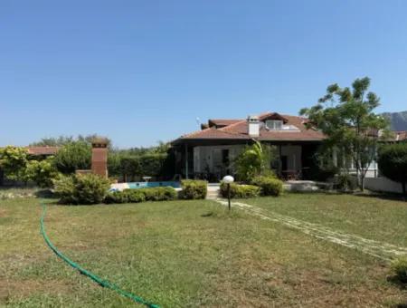 Ortaca, Dalyan 4.500M2 Arazide Yüzme  Havuzlu 3+1, 100 M2 Villa Satılık