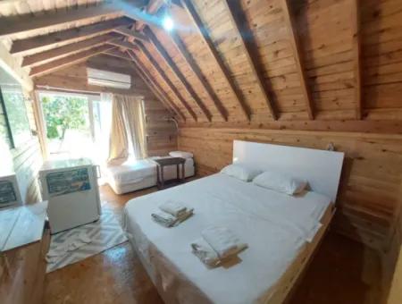 Dalyan’da Satılık 6 Adet Eşyalı & Klimalı Tiny House Bungalov – Yatırım Fırsatı