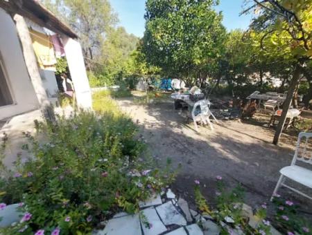 Köyceğiz Çandır Dalyan Kanalına Sıfır 865 M2 Ev Ve Restaurant  Satılık