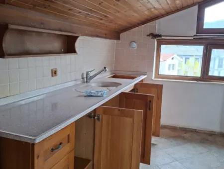 Muğla Ortaca Dalyan 1+1  Eşyasız Yüzme Havuzlu Çatı Katı Daire Yıllık Kiralık