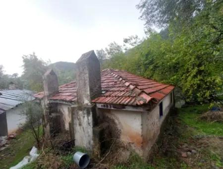Muğla Fethiye İnlice’de Doğa İçinde Satılık Tapulu Köy Evi
